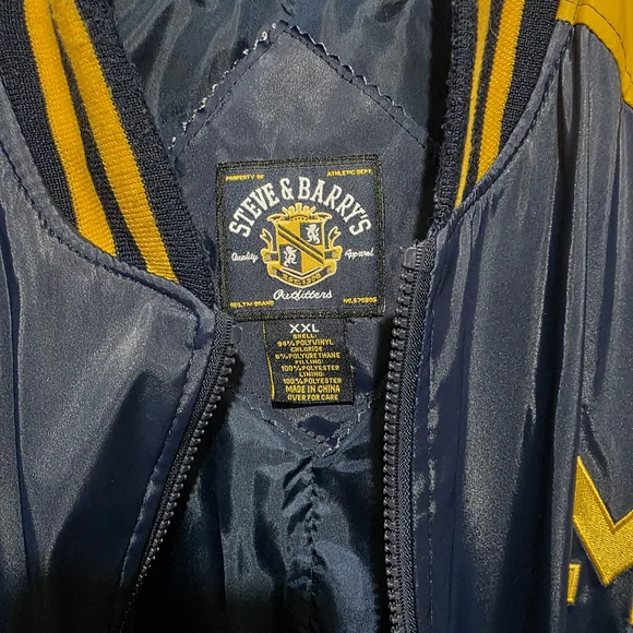 Vintage Wolverines Men's Jacket - Picture 2 of 8